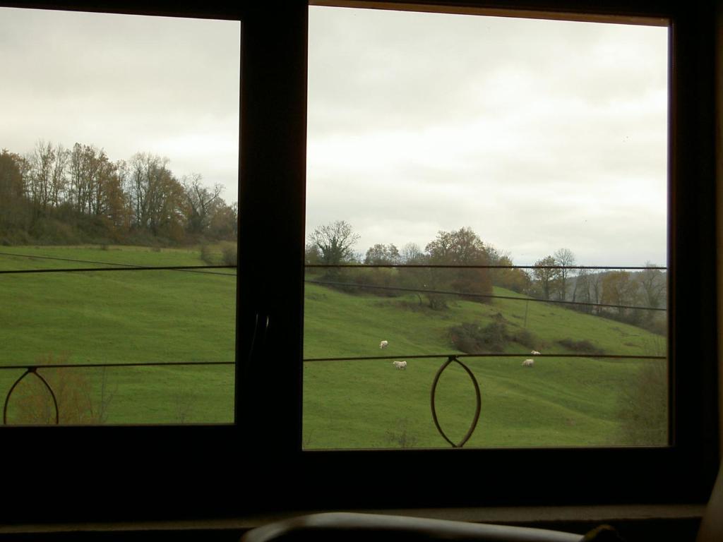 Le Verger Sous Les Vignes Villeferry Buitenkant foto